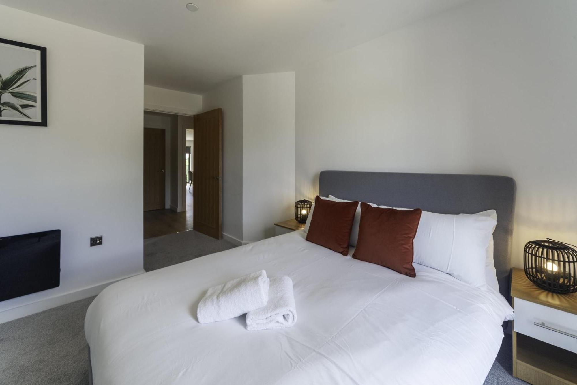 Lovely 2 Bedroom Apartment In Central Ashford Ashford  Exterior photo